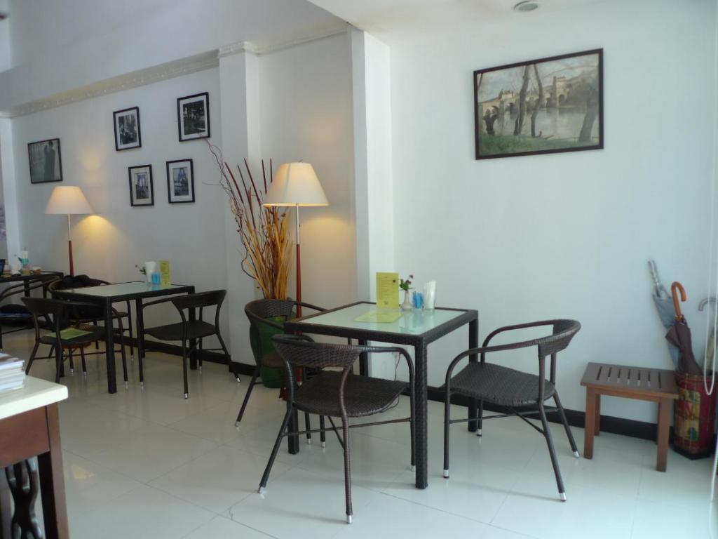 Corner Cafe Bed & Breakfast HHQ Buitenkant foto