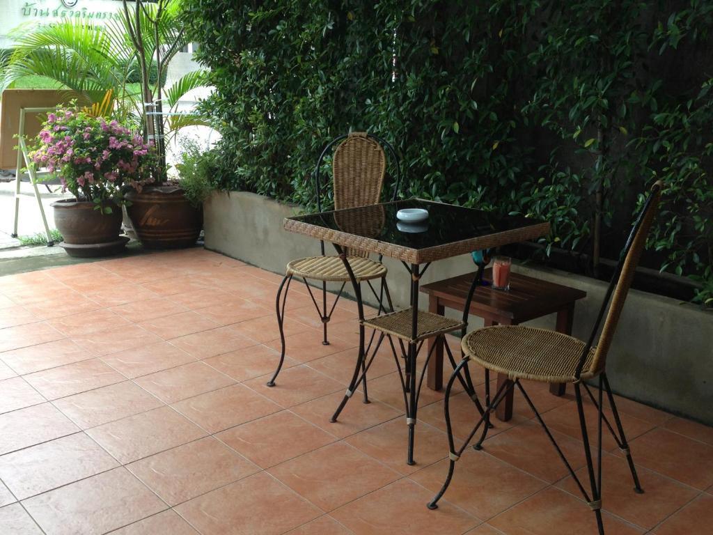 Corner Cafe Bed & Breakfast HHQ Buitenkant foto