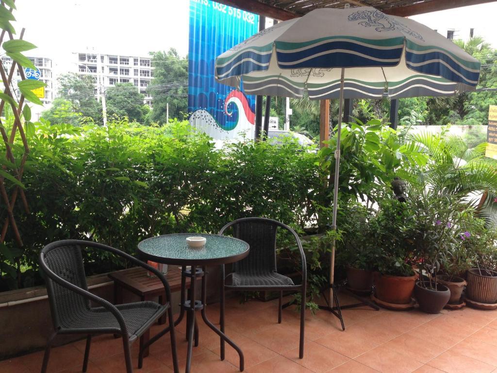 Corner Cafe Bed & Breakfast HHQ Buitenkant foto