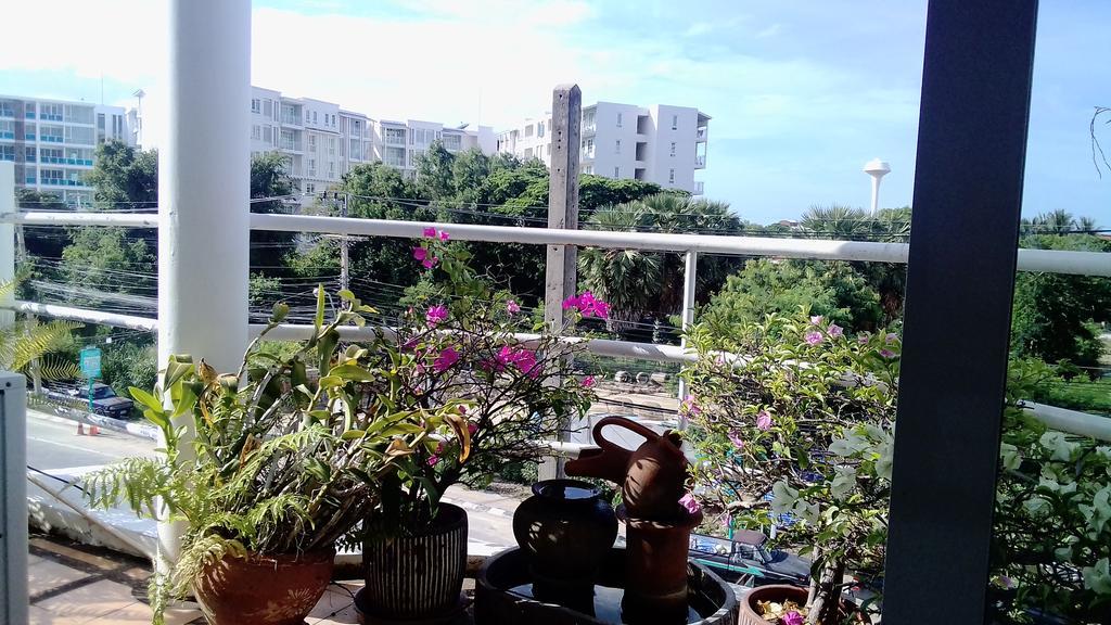 Corner Cafe Bed & Breakfast HHQ Buitenkant foto