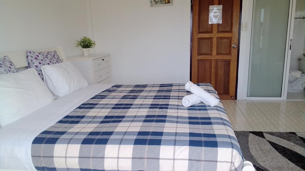 Corner Cafe Bed & Breakfast HHQ Buitenkant foto