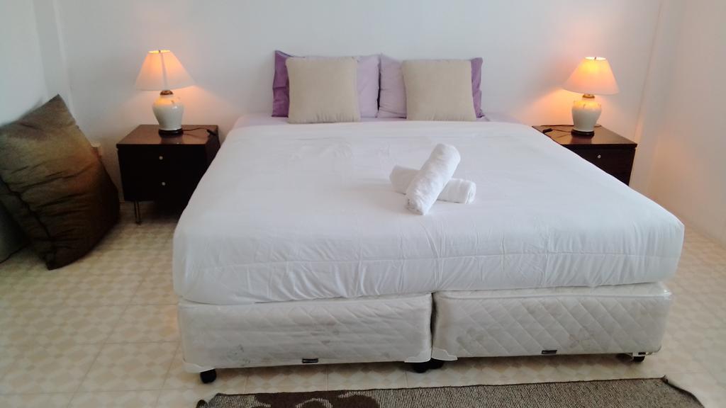 Corner Cafe Bed & Breakfast HHQ Buitenkant foto