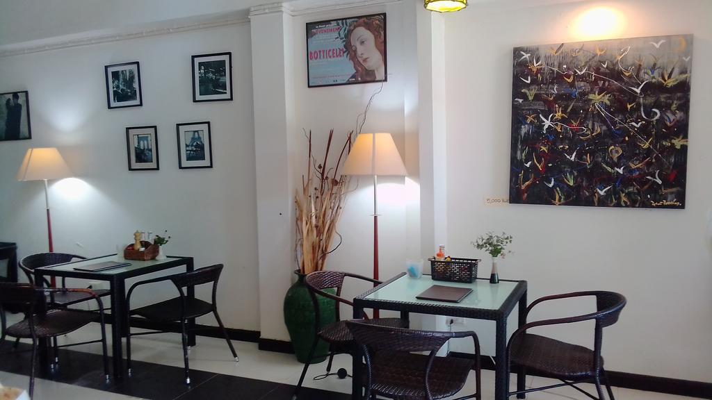 Corner Cafe Bed & Breakfast HHQ Buitenkant foto