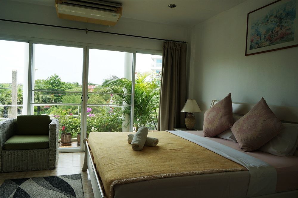 Corner Cafe Bed & Breakfast HHQ Buitenkant foto