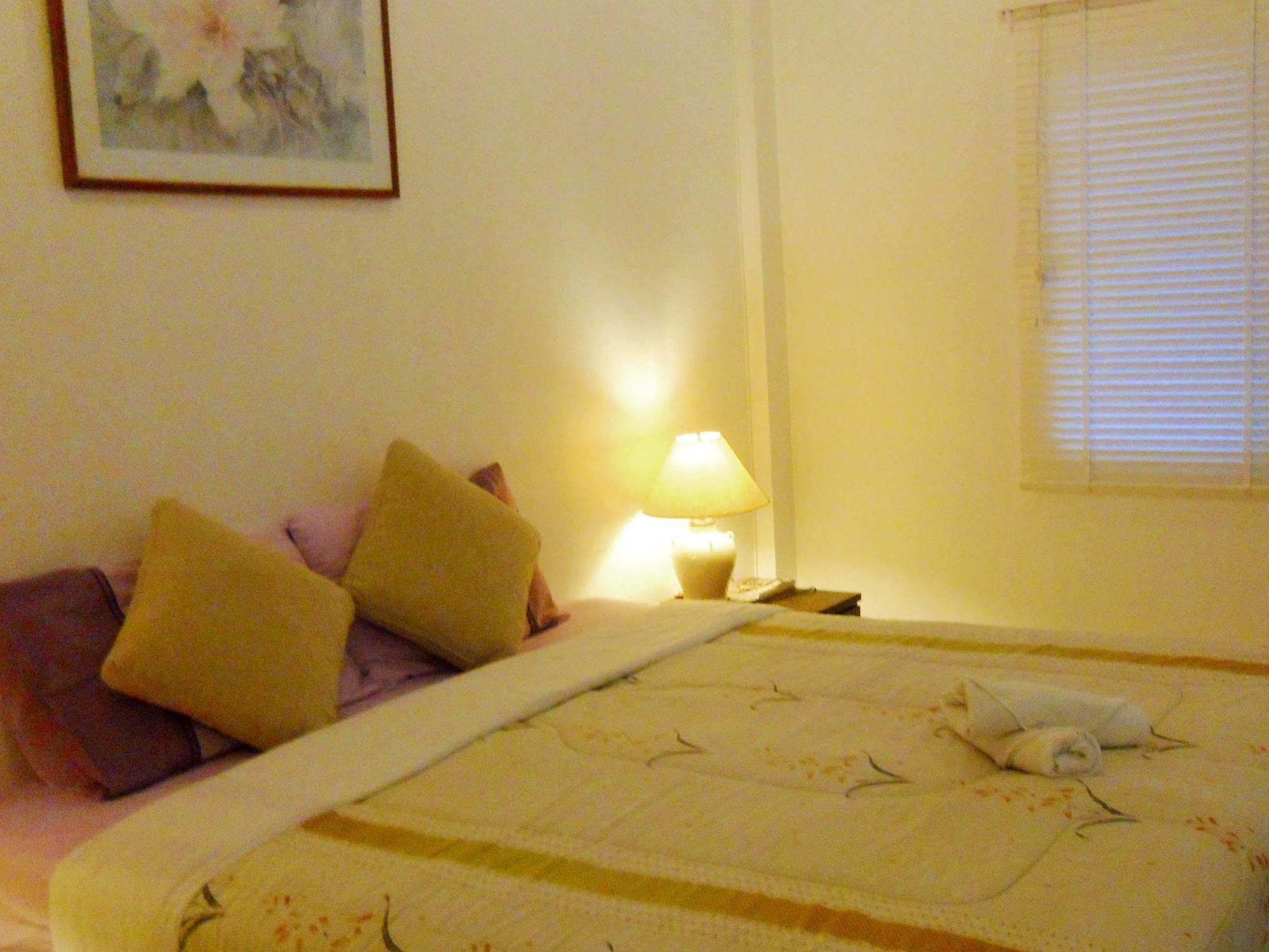 Corner Cafe Bed & Breakfast HHQ Buitenkant foto