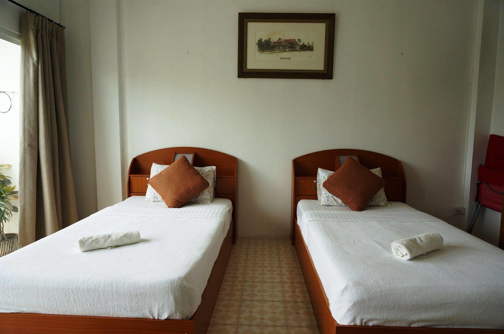 Corner Cafe Bed & Breakfast HHQ Buitenkant foto